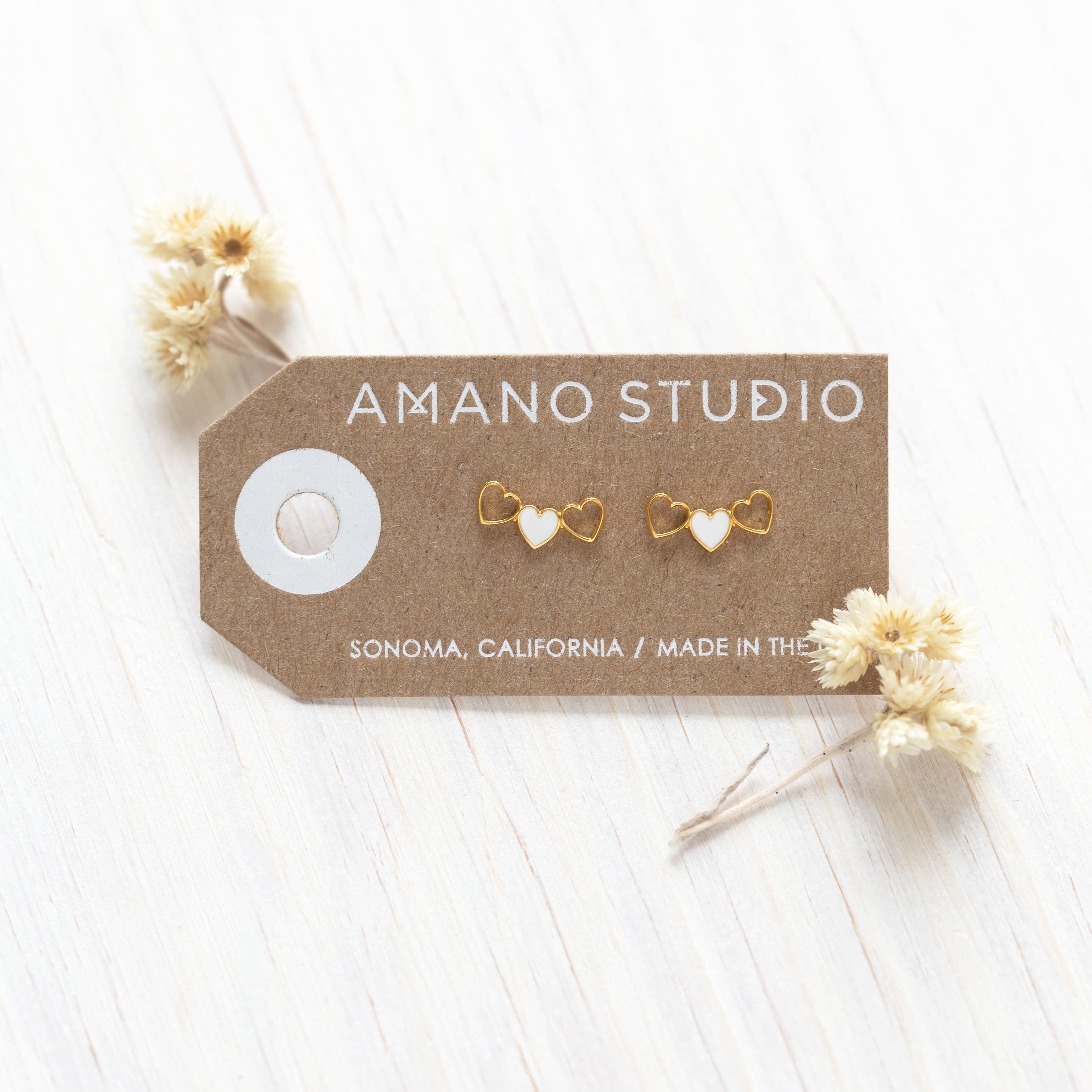 Amano Studio - Lots of Love Heart Studs
